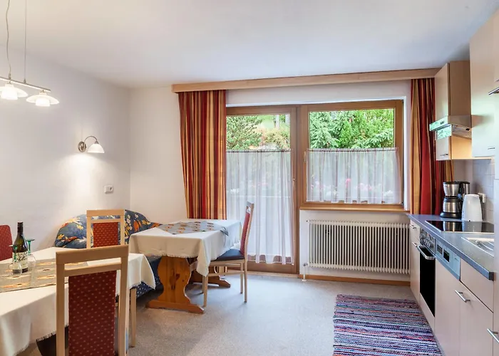 Dornauer Sommer アパート *